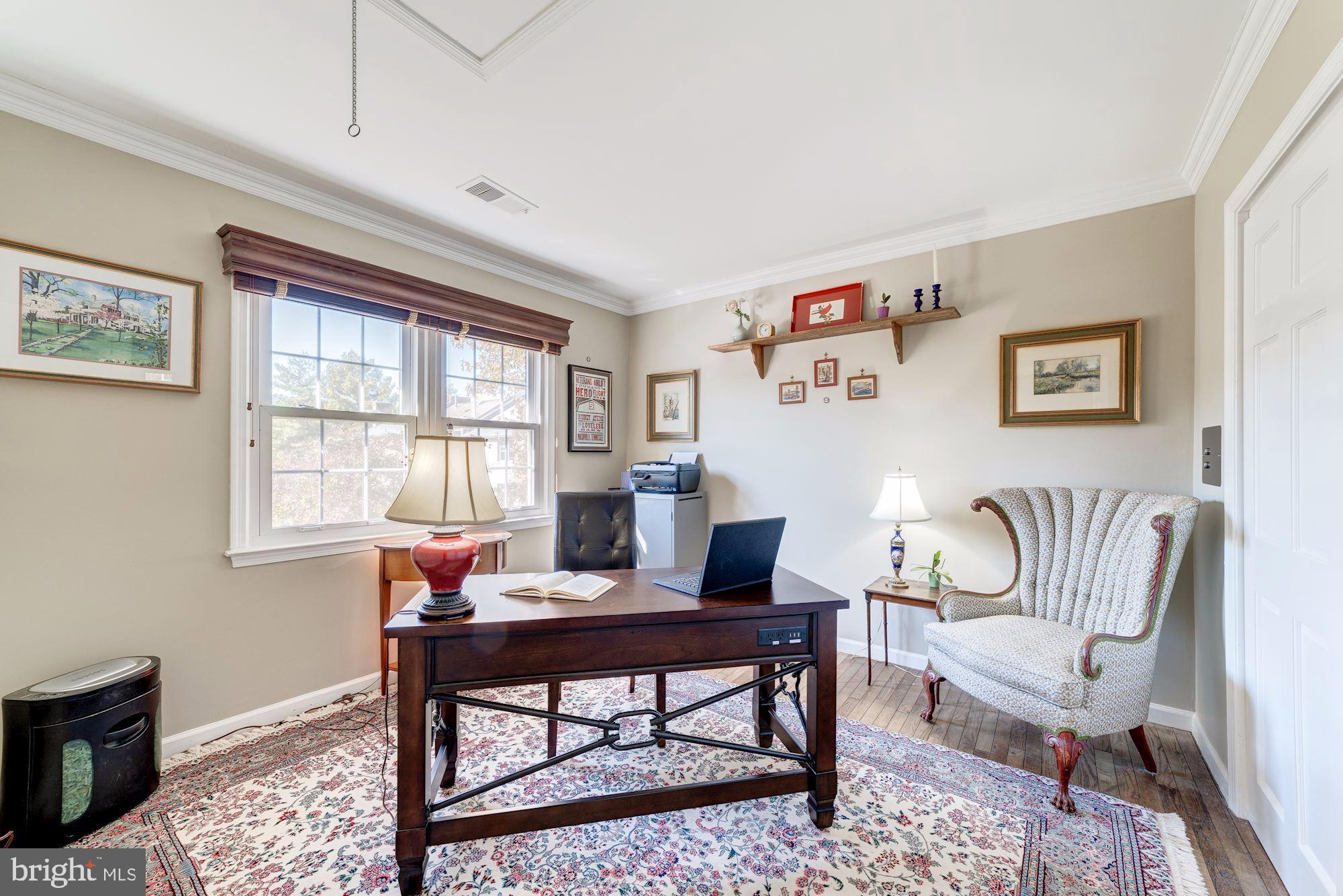 6011 Queenston Street Springfield, VA 22152 - Photo 28 of 57 Second bedroom