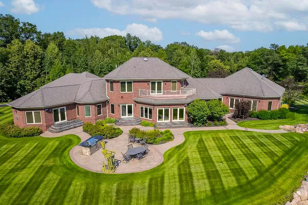 $3,900,000 | 2688 Scenic Drive, Stevens Point, WI 54481