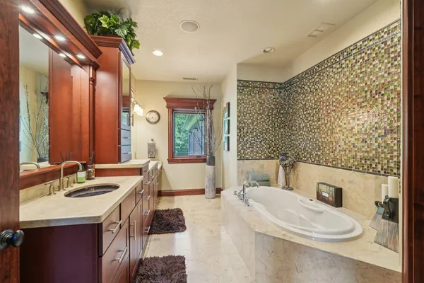 $3,900,000 | 2688 Scenic Drive, Stevens Point, WI 54481