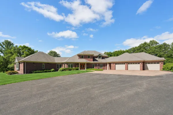 $3,900,000 | 2688 Scenic Drive, Stevens Point, WI 54481