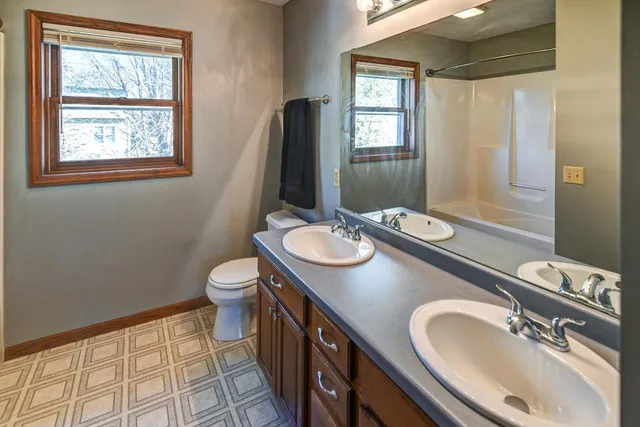 $549,900 | 1191 McMahon Drive, Sun Prairie, WI 53590