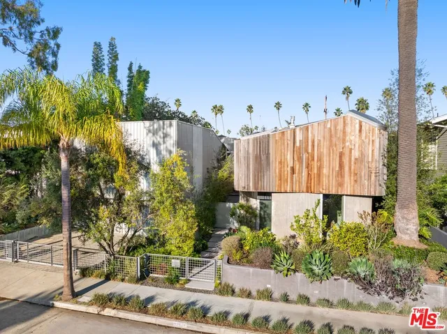$9,980,000 | 825 Palms Boulevard, Venice, CA 90291