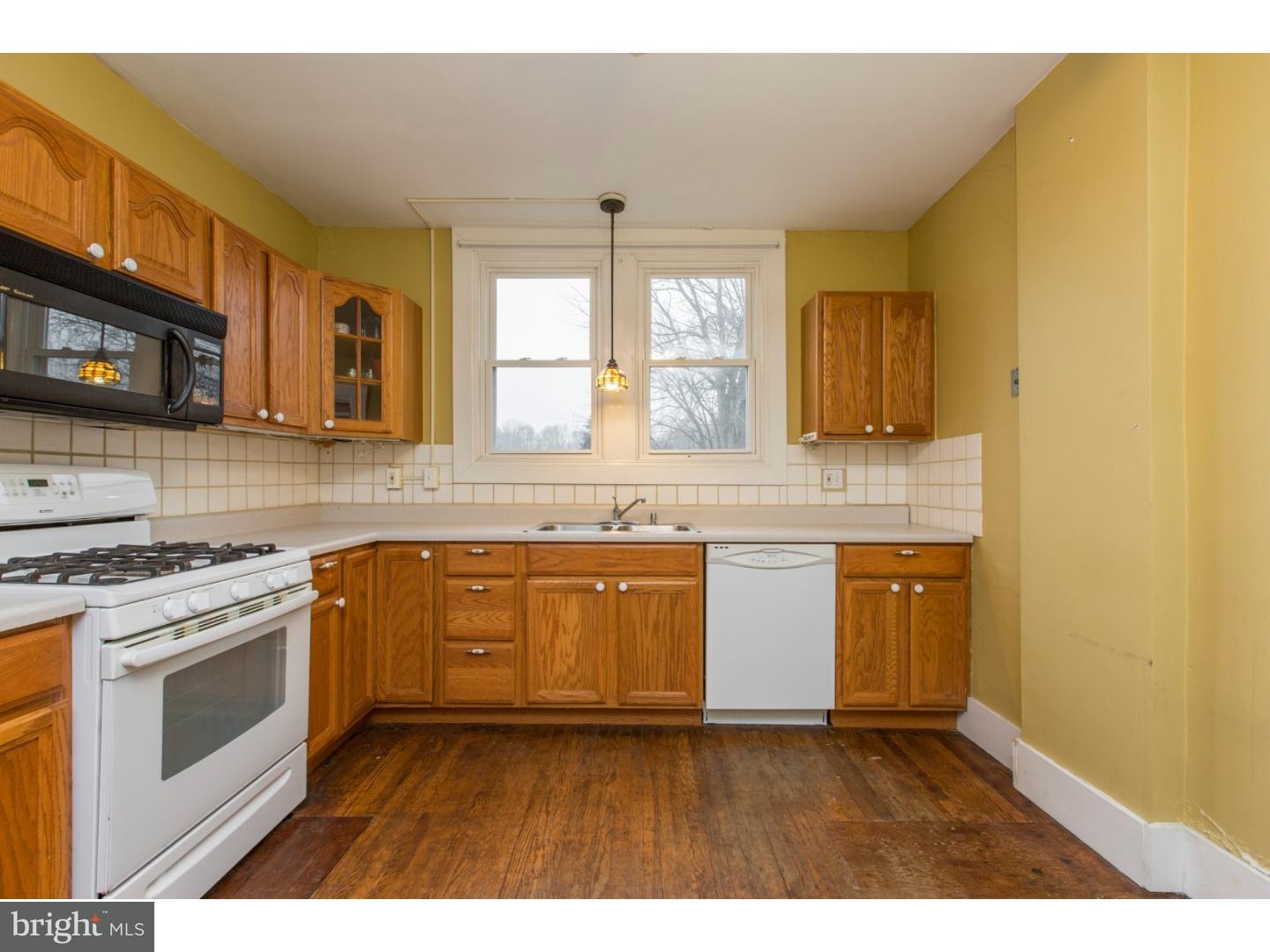 17 Gordon Road Glenside, PA 19038 - Photo 7 of 17 Kitchen