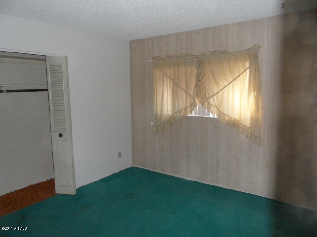 4625 West Thomas Road, Unit 112 Phoenix, AZ 85031 - Photo 9 of 11 BEDROOM 3