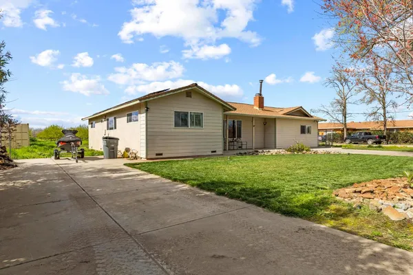 $429,000 | 2323 Railroad Avenue, Yuba City, CA 95991