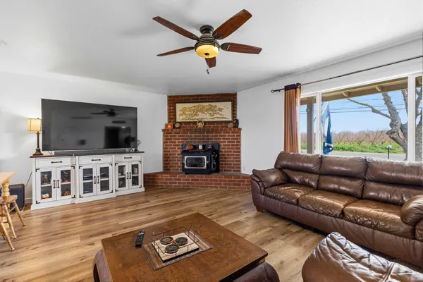 $429,000 | 2323 Railroad Avenue, Yuba City, CA 95991