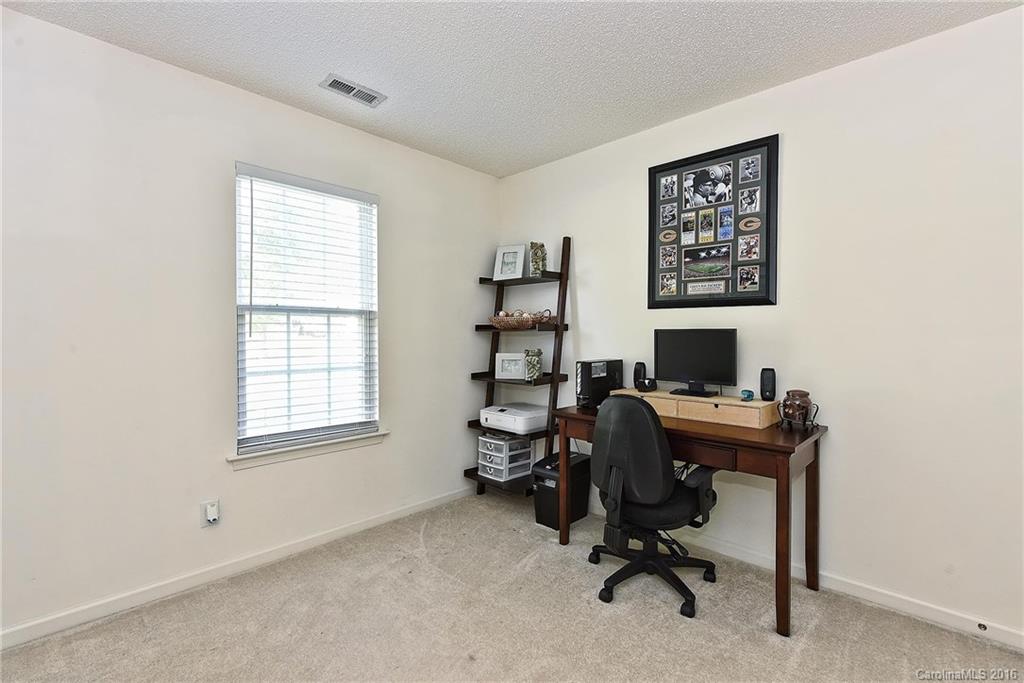 12523 Cardinal Point Road Charlotte, NC 28269 - Photo 17 of 22 Gallery Image 17