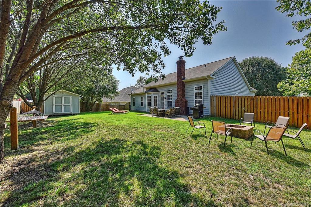 12523 Cardinal Point Road Charlotte, NC 28269 - Photo 19 of 22 Gallery Image 19