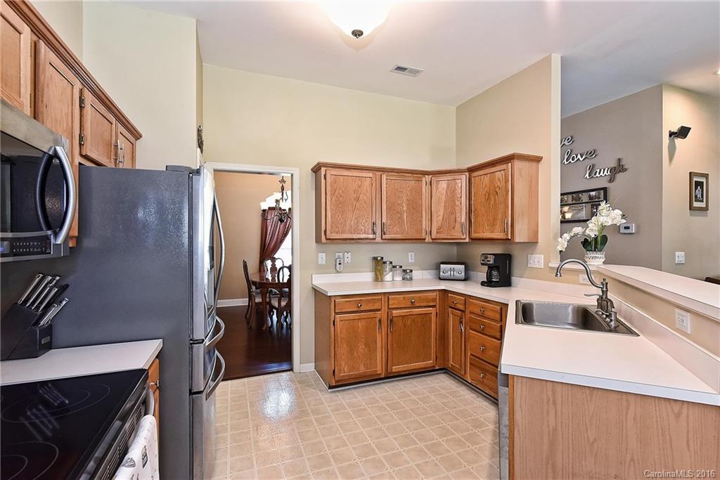 12523 Cardinal Point Road Charlotte, NC 28269 - Photo 7 of 22 Gallery Image 7