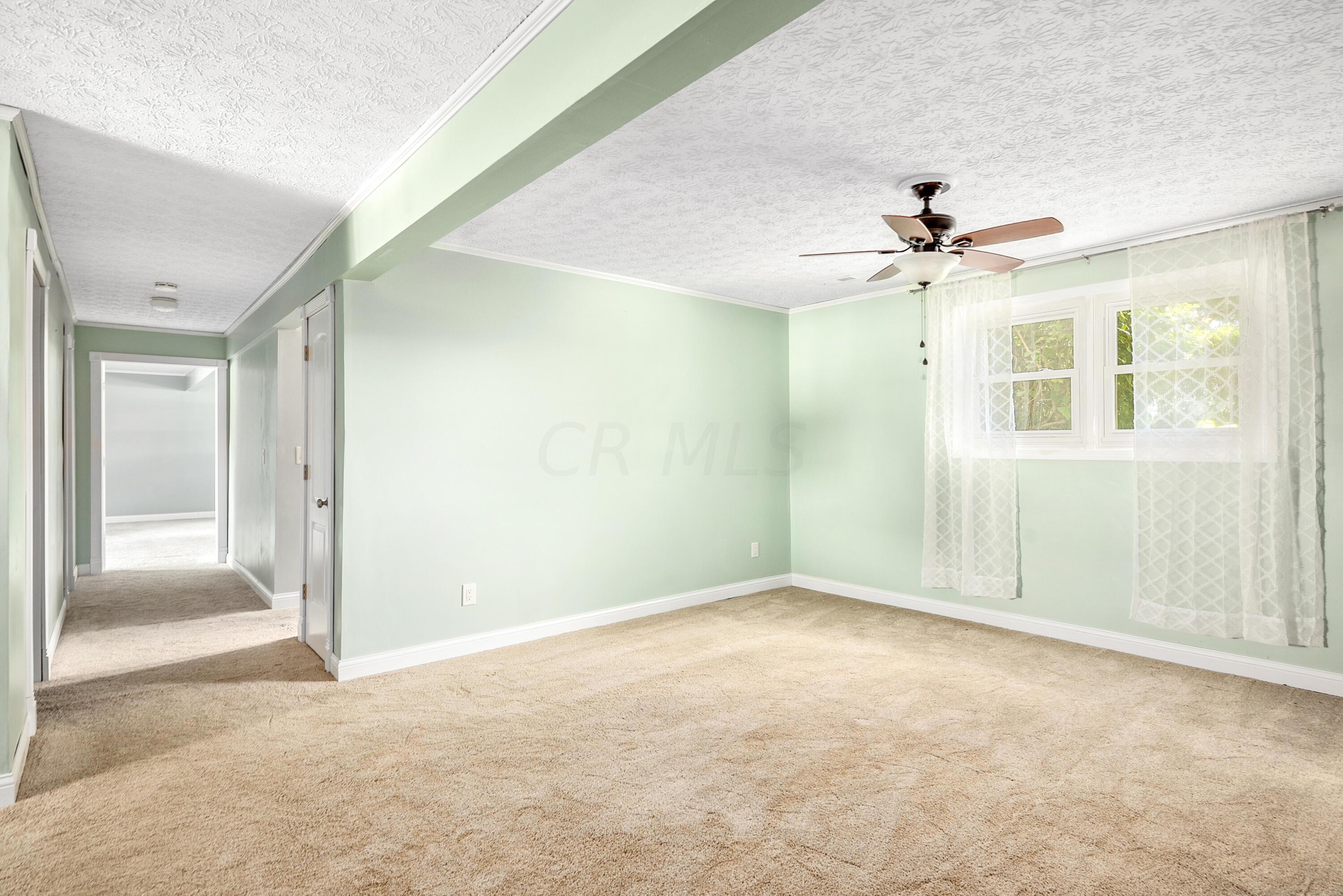 3773 Green Cook Road Johnstown, OH 43031 - Photo 15 of 34 Family Room