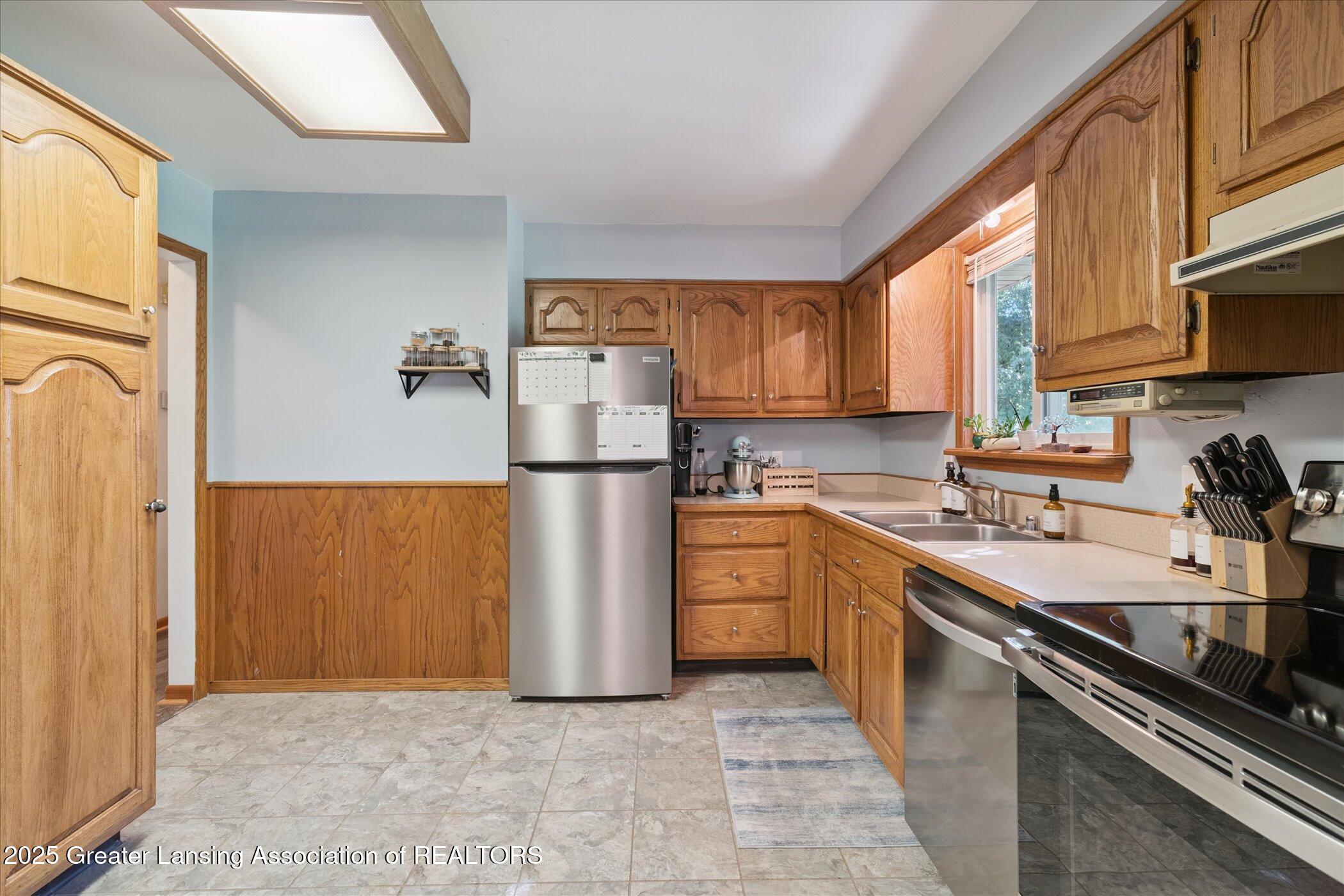 15364 Wright Road Grand Ledge, MI 48837 - Photo 21 of 62 21-15364-S-Wright-Rd-Grand-Ledge-MI-4883