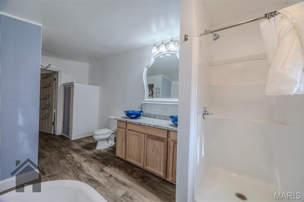 519 Hickory Avenue Cabool, MO 65689 - Photo 23 of 63