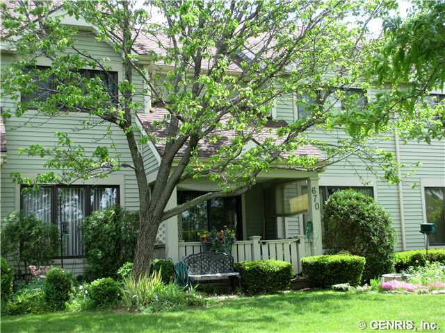 670 Broadway Rochester, NY 14607 - Photo 1 of 1 Exterior Front Wonderful center unit with loads of