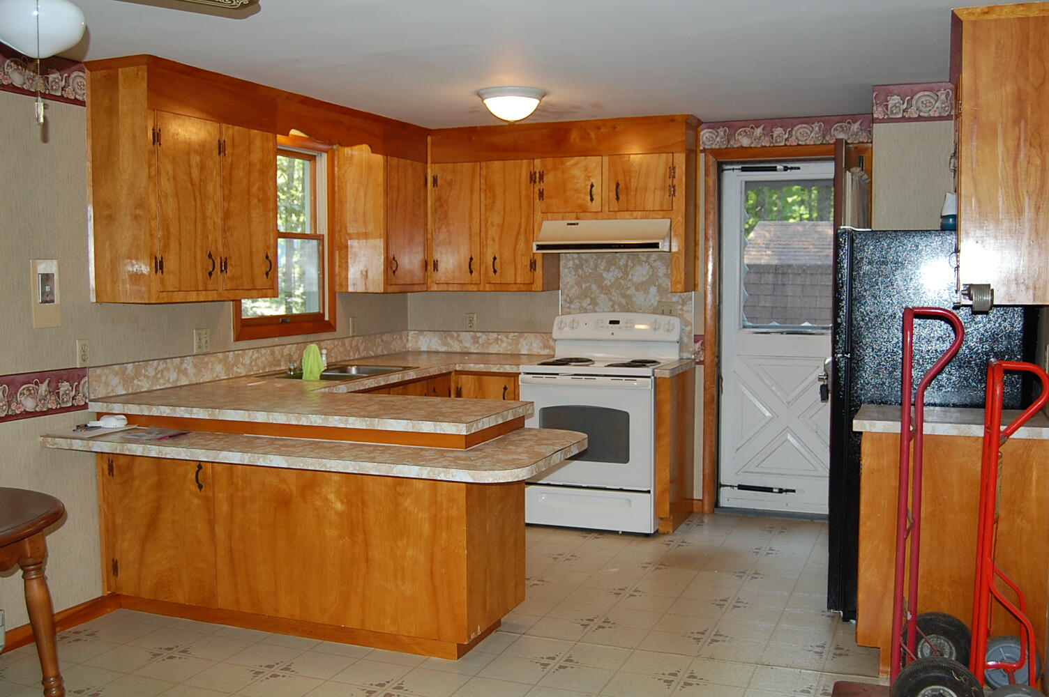 53 Shaws Mill Road Gorham, ME 04038 - Photo 3 of 22 DSC_0657