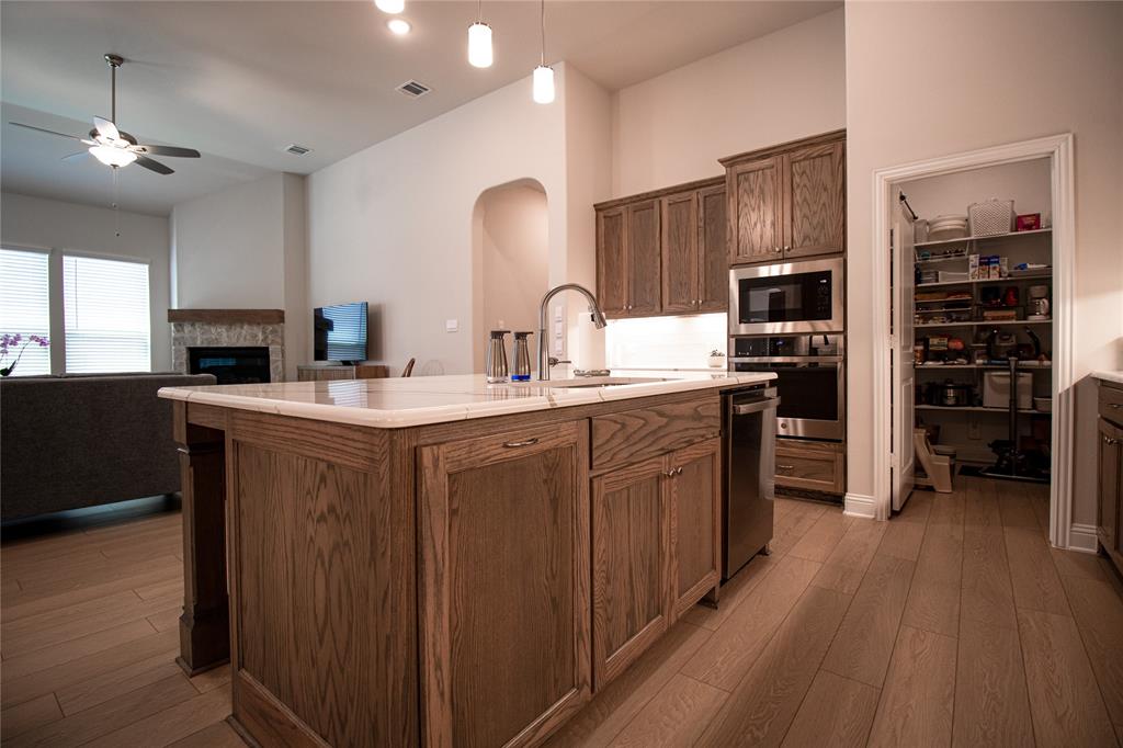 2216 Sternpost Mews Rowlett, TX 75088 - Photo 10 of 38