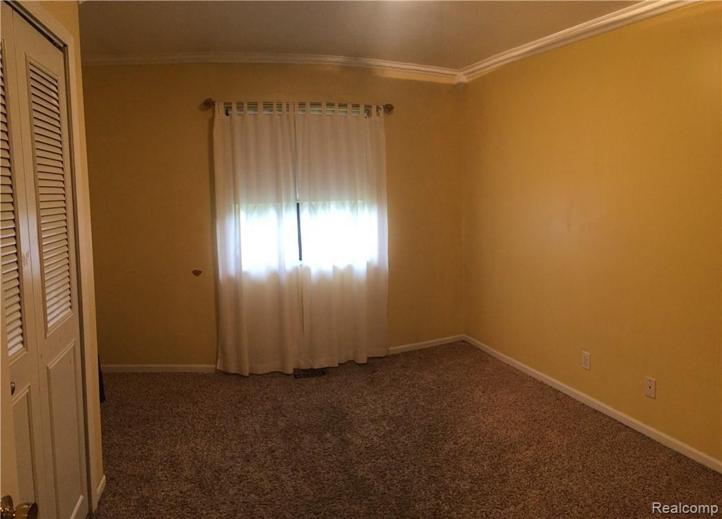 9391 Cook Road Gaines, MI 48436 - Photo 9 of 19 IMG_4366 2.JPG