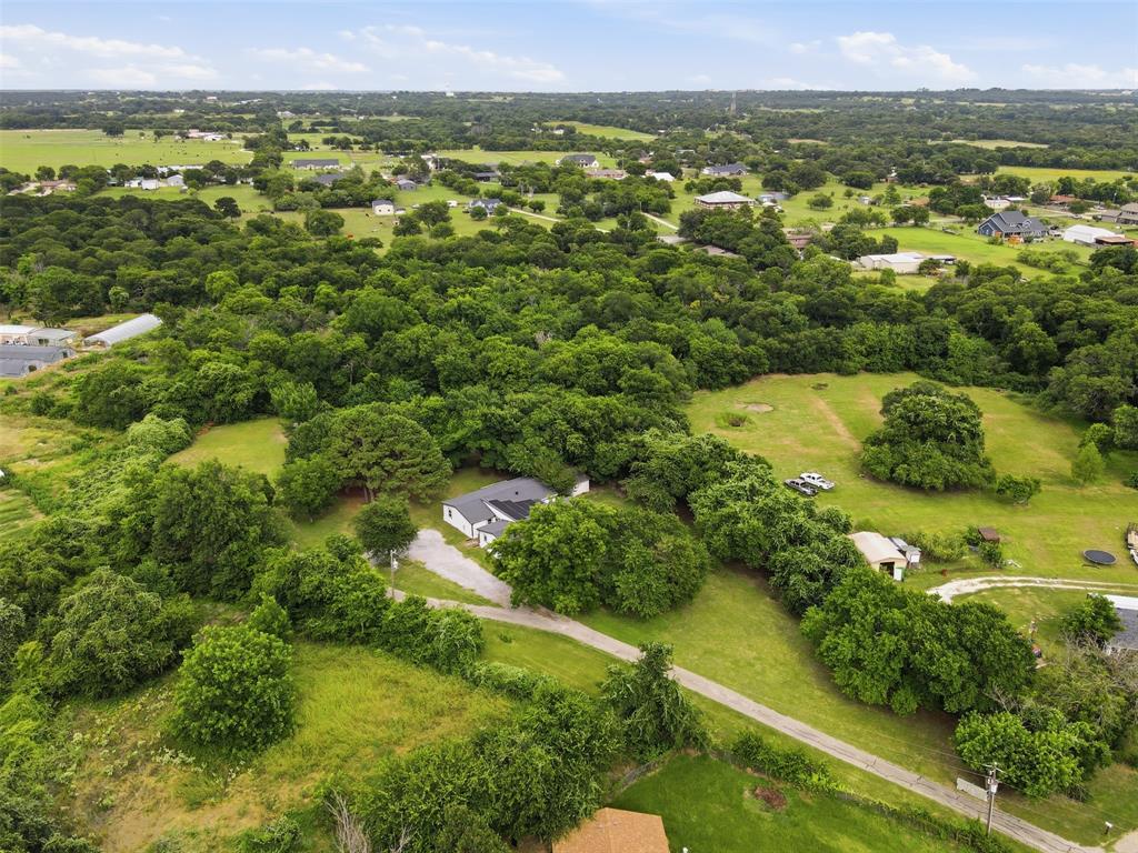 907 Quail Run Cleburne, TX 76031 - Photo 4 of 40