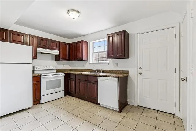 $1,200 | 2832 Dryades Street, Unit C, New Orleans, LA 70115