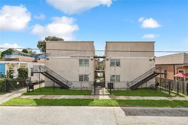 $1,200 | 2832 Dryades Street, Unit C, New Orleans, LA 70115