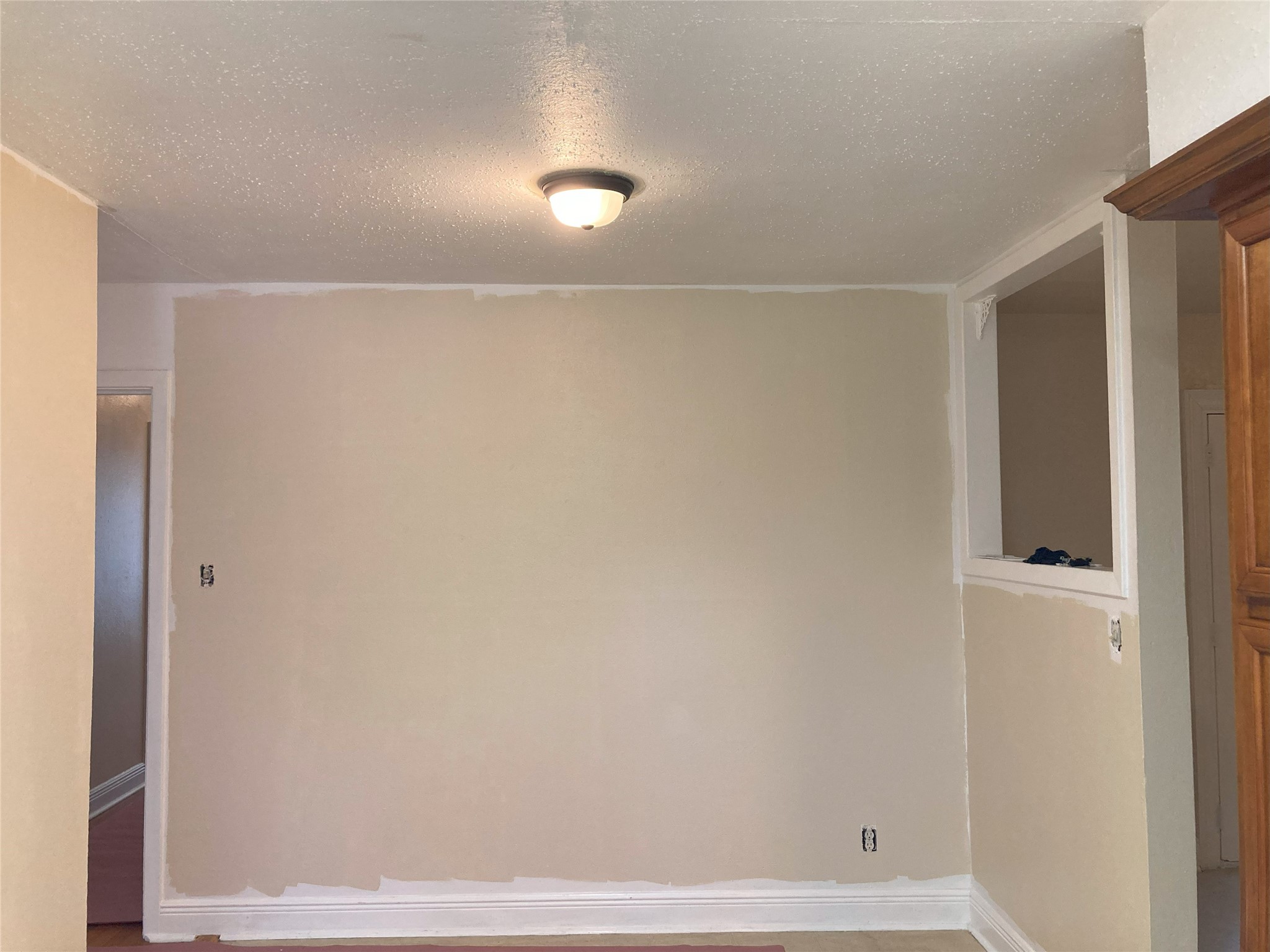 1202 Dunstan Road Pasadena, TX 77502 - Photo 11 of 24 The kitchen has space for a table too.