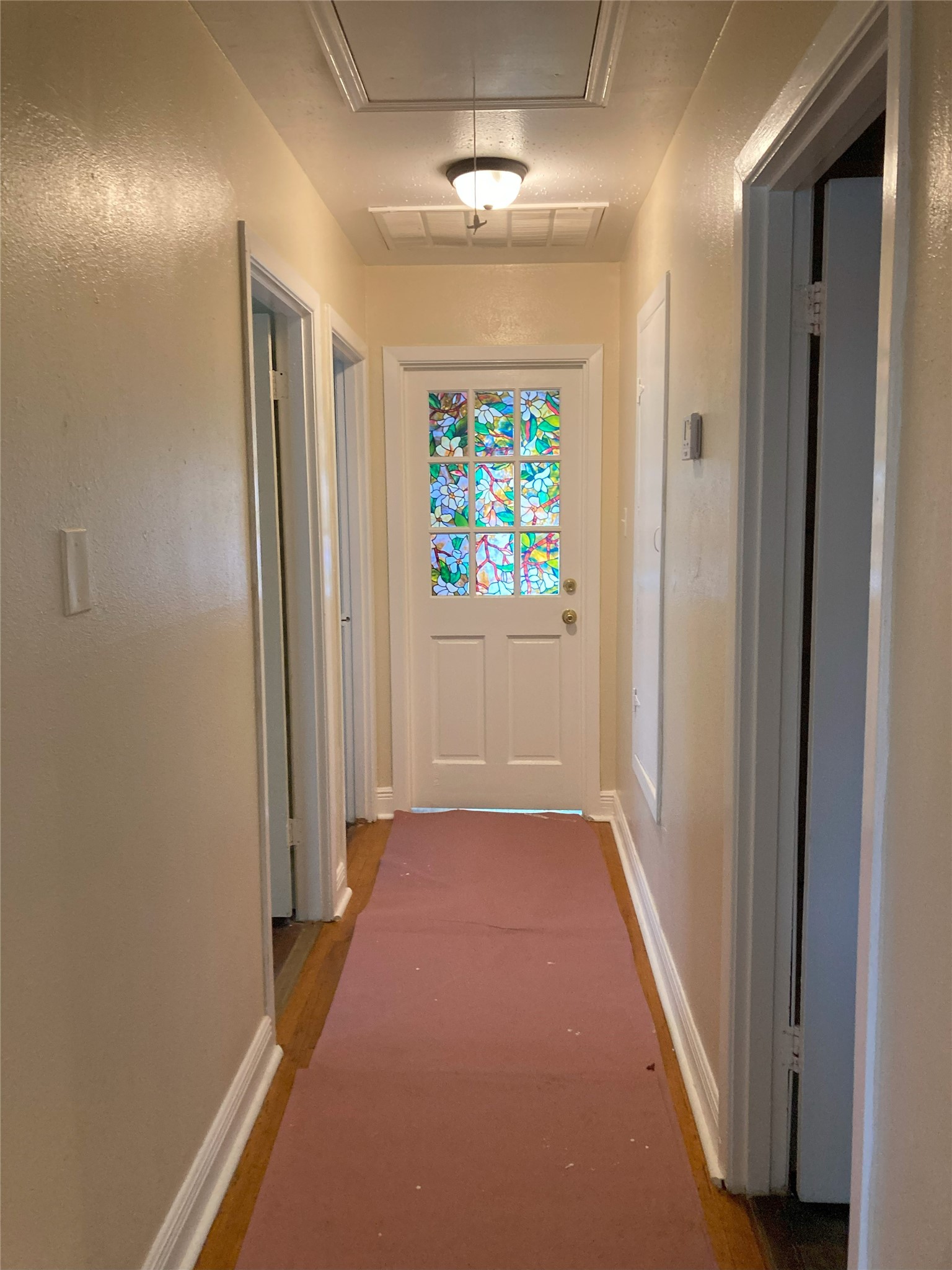 1202 Dunstan Road Pasadena, TX 77502 - Photo 14 of 24 Down the hall are 3 bedrooms and the main bathroom.
