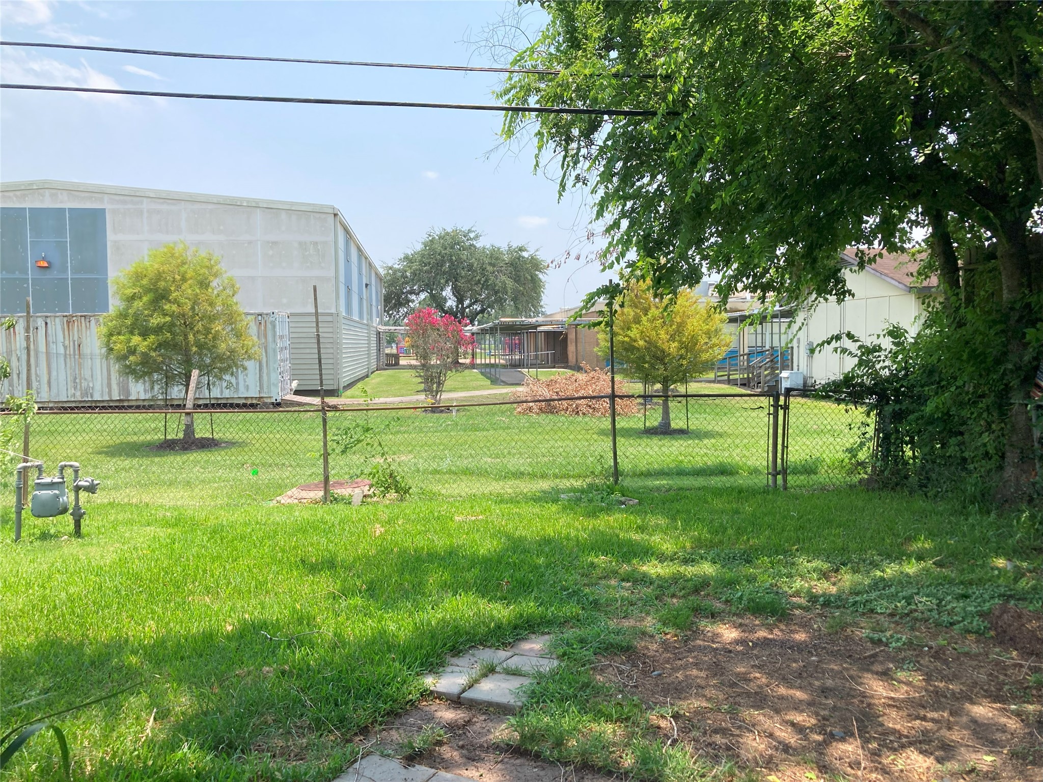 1202 Dunstan Road Pasadena, TX 77502 - Photo 24 of 24 Bailey Elementary is just beyond the fence. (New school being completed soon.)