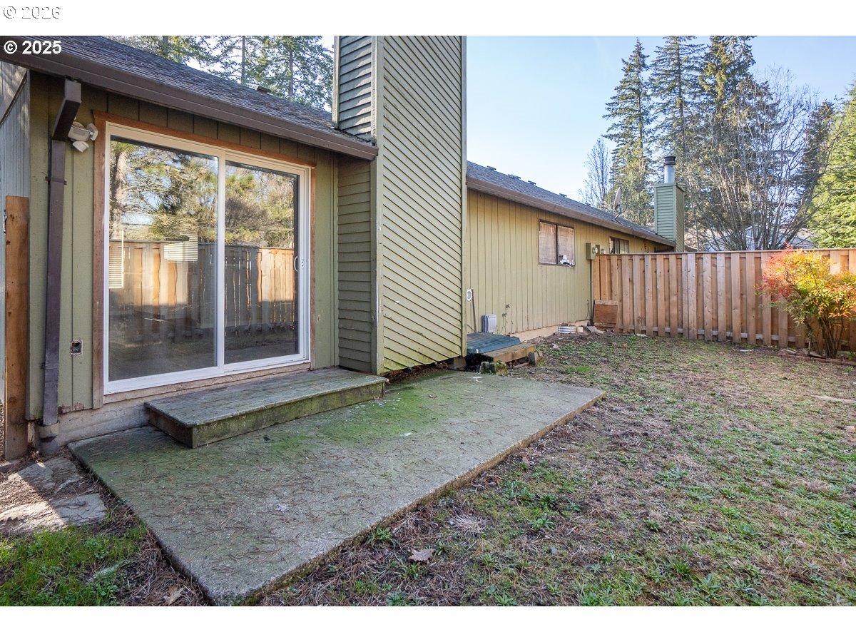 9020 Southwest 130th Avenue Beaverton, OR 97008 - Photo 19 of 27