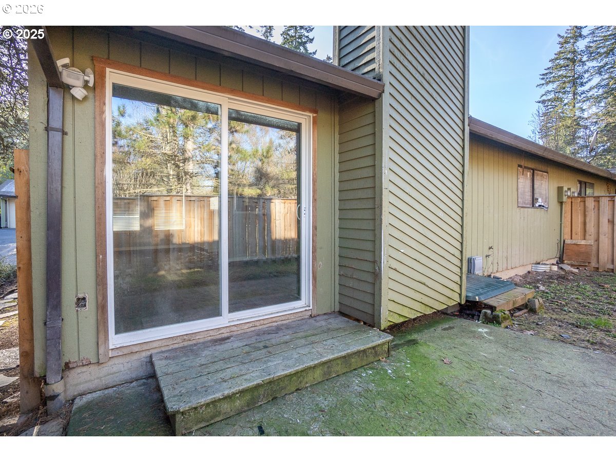 9020 Southwest 130th Avenue Beaverton, OR 97008 - Photo 20 of 27