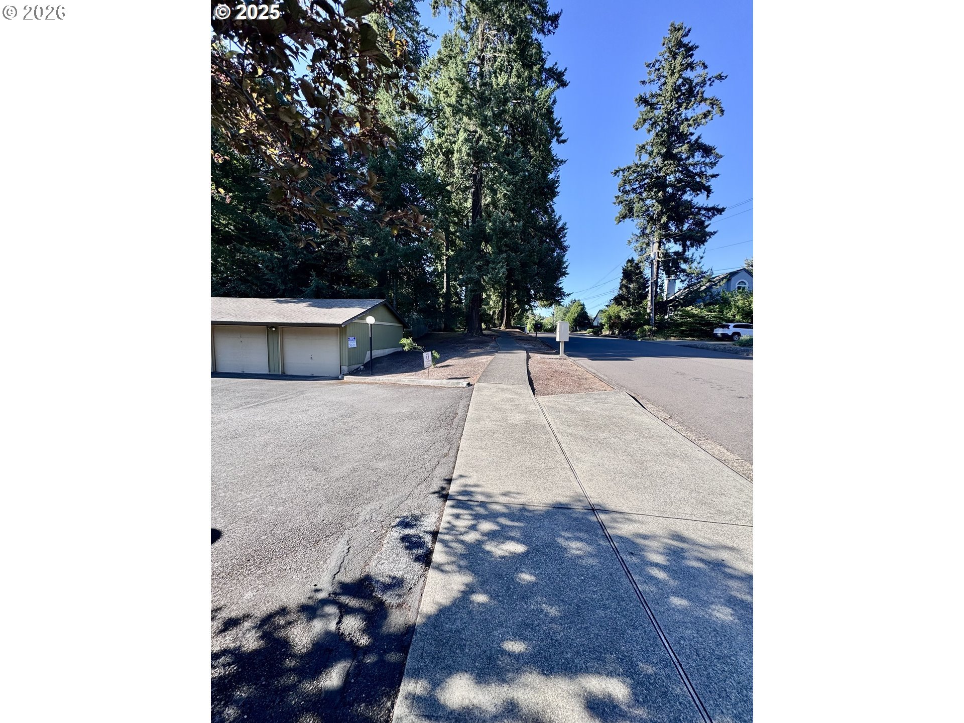 9020 Southwest 130th Avenue Beaverton, OR 97008 - Photo 26 of 27