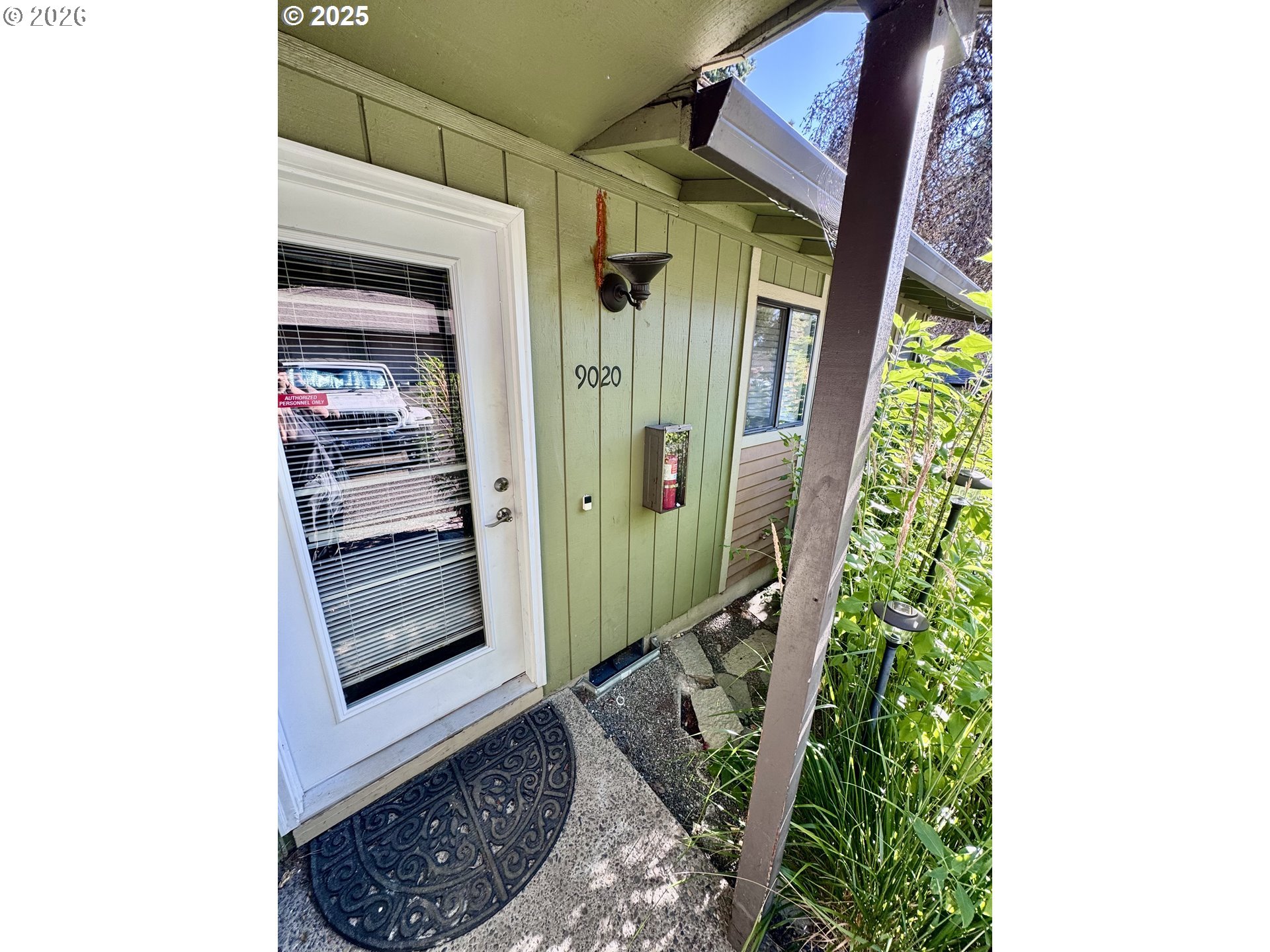 9020 Southwest 130th Avenue Beaverton, OR 97008 - Photo 3 of 27