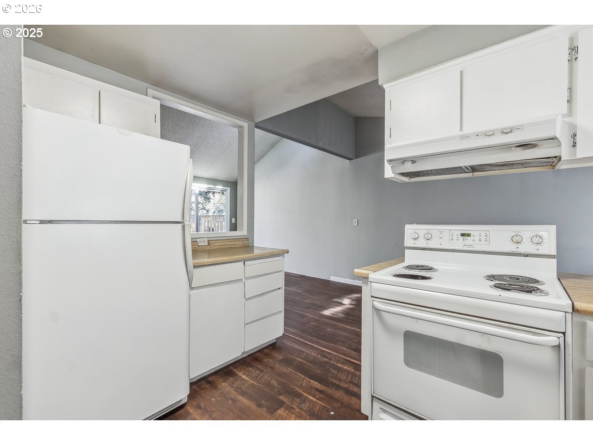 9020 Southwest 130th Avenue Beaverton, OR 97008 - Photo 10 of 27