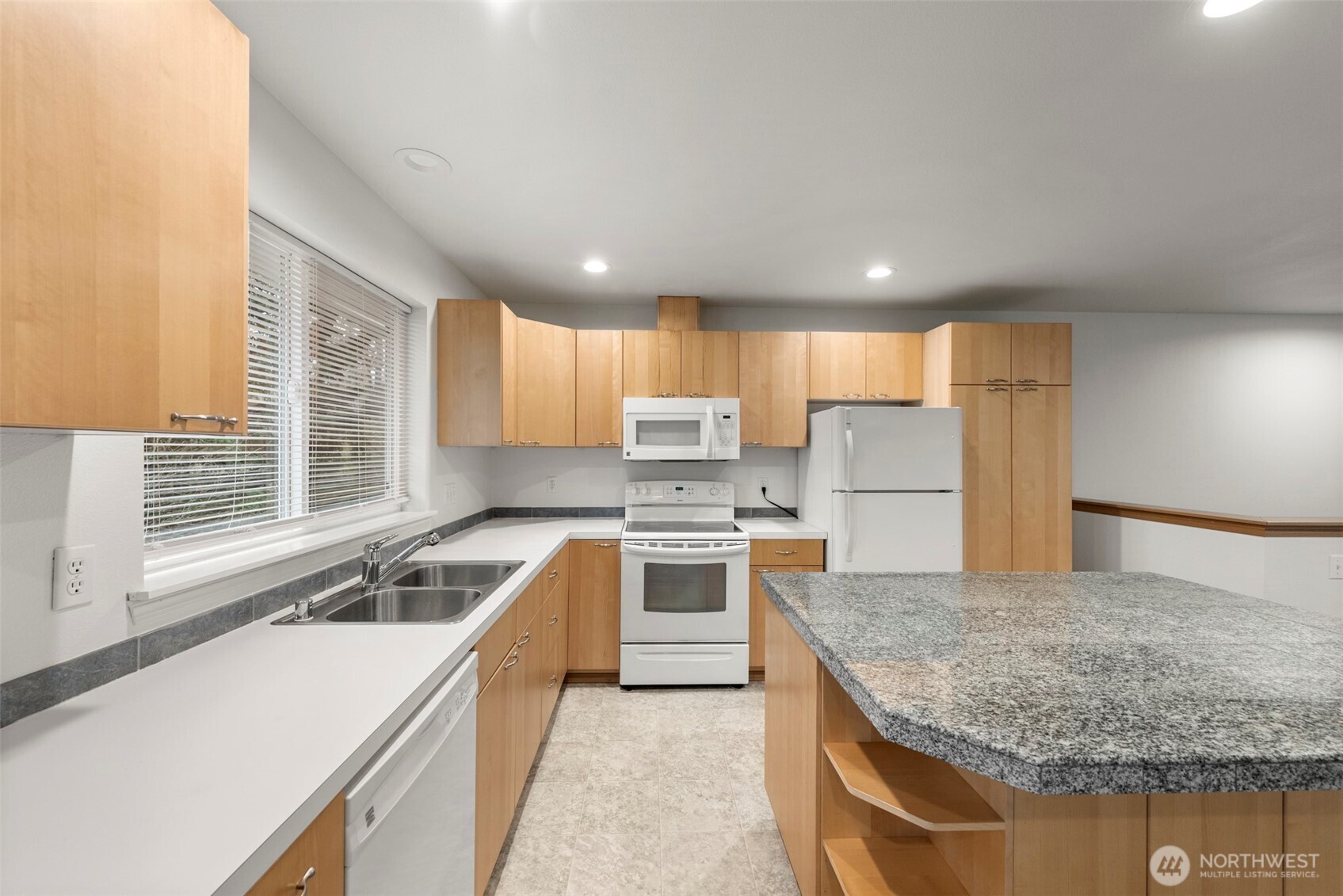 2718 South Star Lake Road Federal Way, WA 98003 - Photo 12 of 19