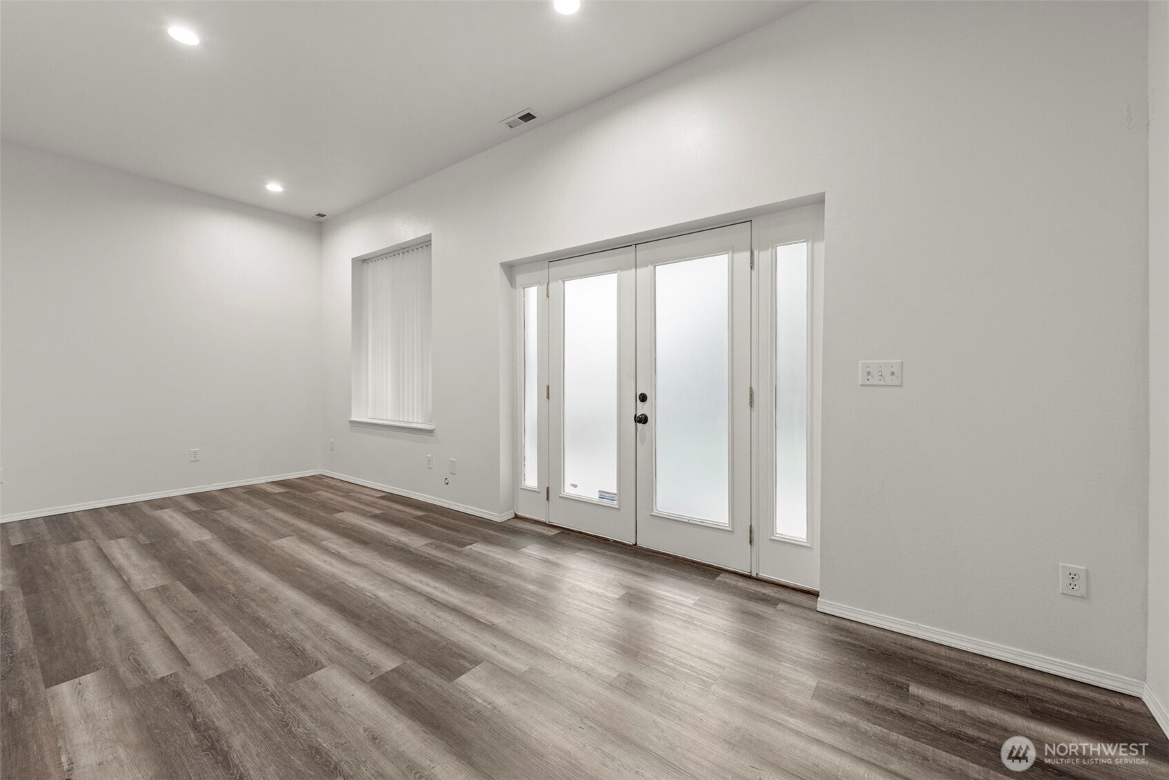 2718 South Star Lake Road Federal Way, WA 98003 - Photo 3 of 19