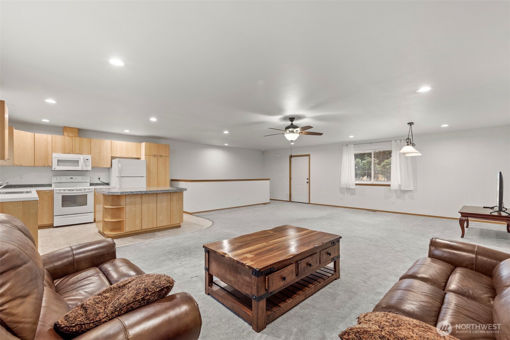 2718 South Star Lake Road Federal Way, WA 98003 - Photo 9 of 19