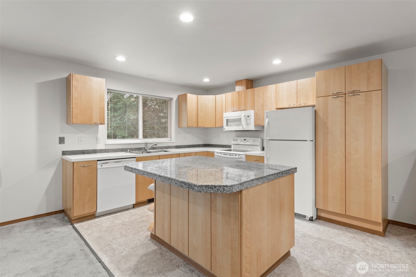 2718 South Star Lake Road Federal Way, WA 98003 - Photo 10 of 19