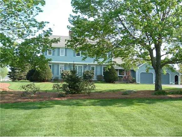 17 Jeremy Hill Road Pelham, NH 03076 - Photo 1 of 1