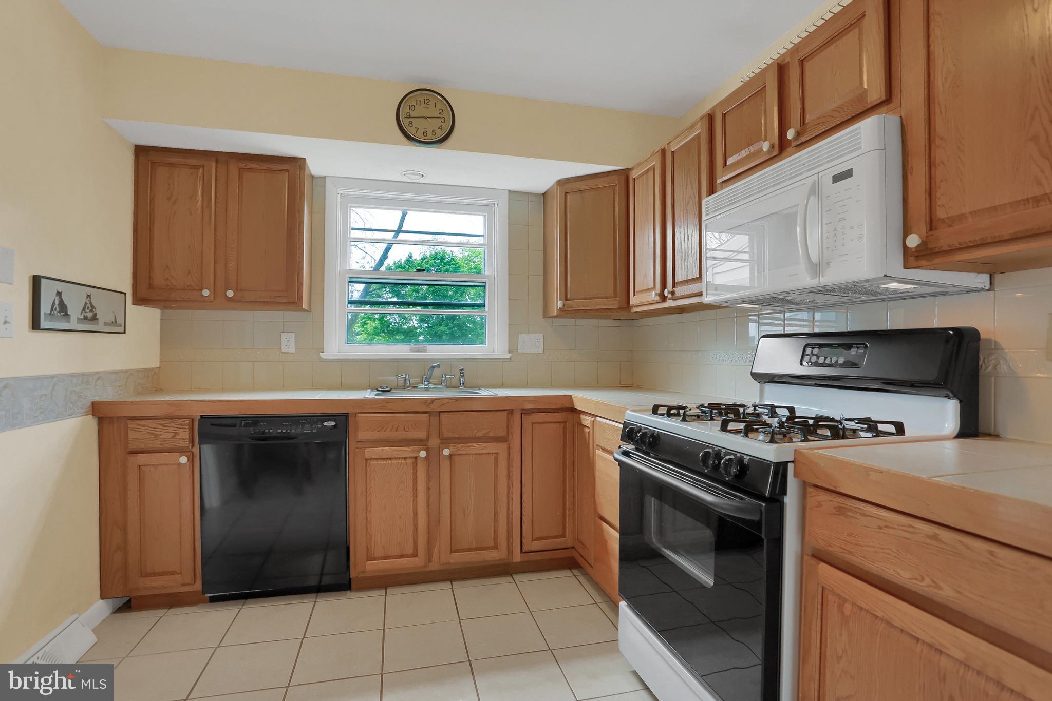 1030 Nissley Road Lancaster, PA 17601 - Photo 13 of 35 Gallery Image 13