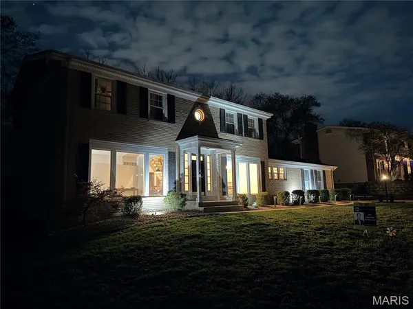$484,000 | 13140 Greenbough Drive, St. Louis, MO 63146