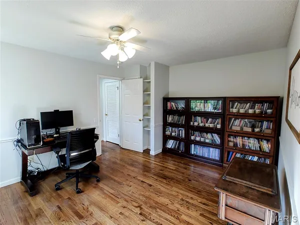$484,000 | 13140 Greenbough Drive, St. Louis, MO 63146