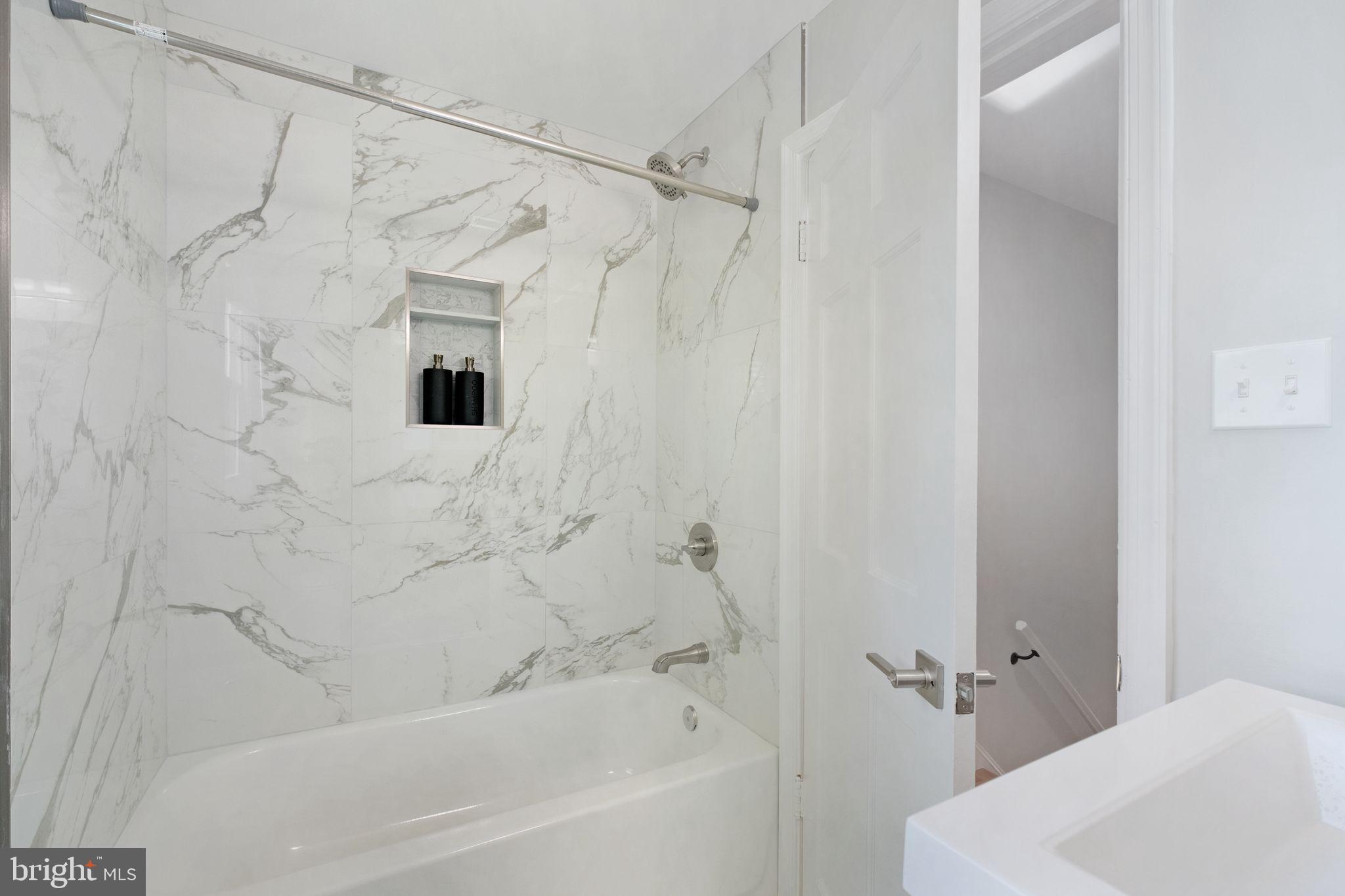 4100 Roanoke Road Hyattsville, MD 20782 - Photo 15 of 34 Bathroom 1
