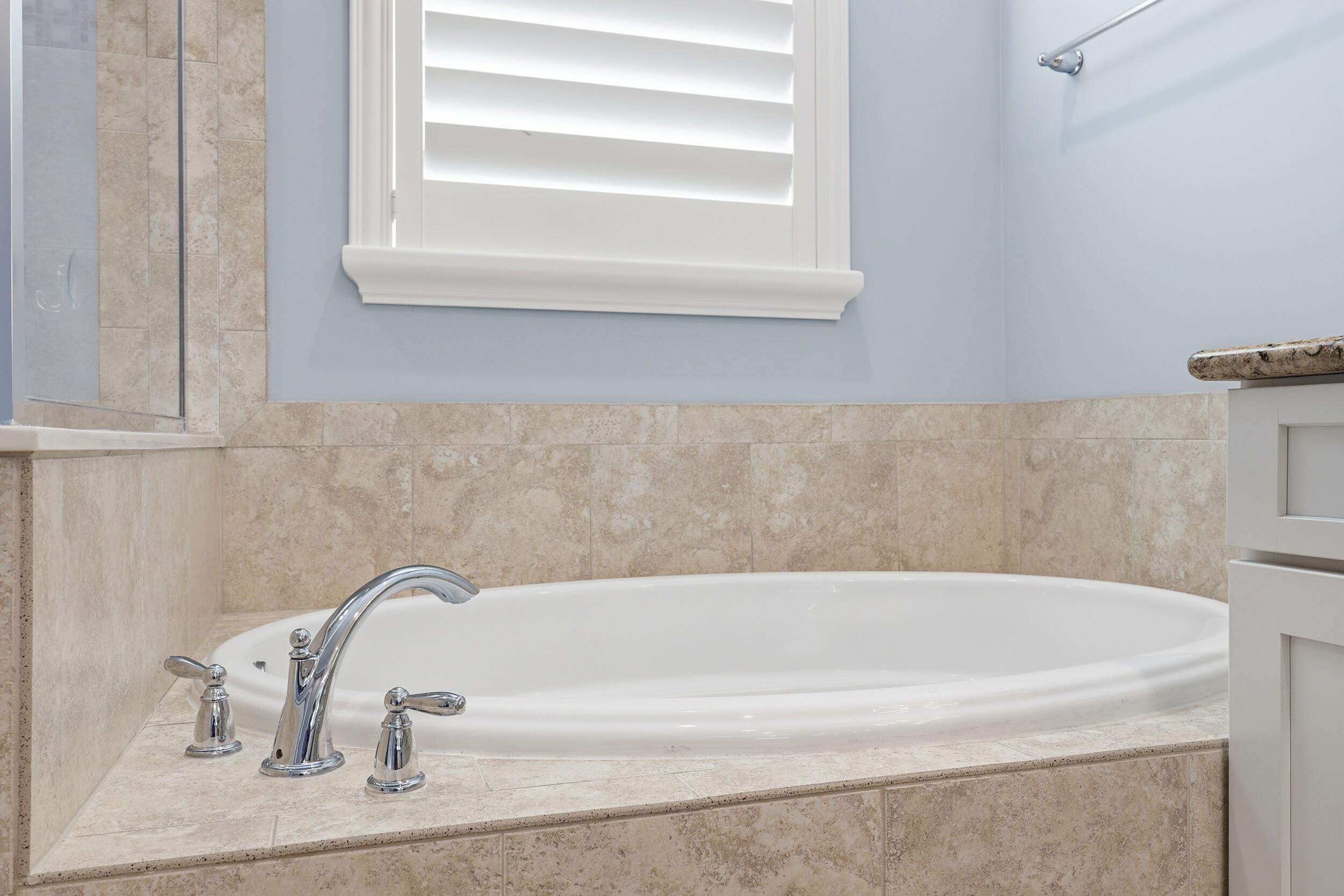 1358 Community Drive Jupiter, FL 33458 - Photo 31 of 54 31_8p3a3193