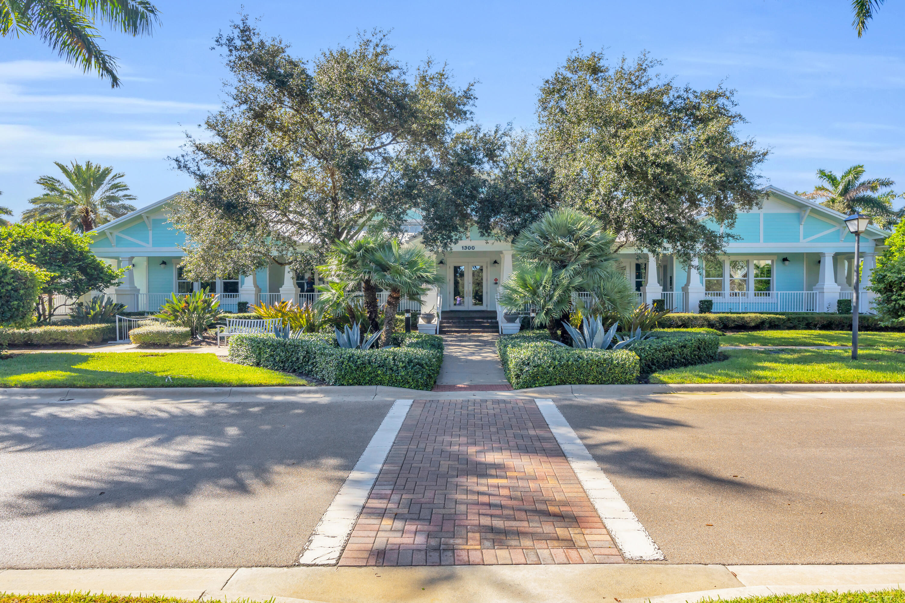 1358 Community Drive Jupiter, FL 33458 - Photo 48 of 54 8P3A8937