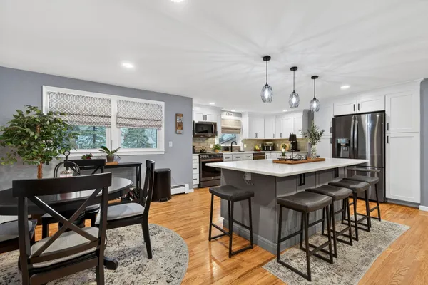 $686,000 | 42 Marianna Road, Salem, NH 03079