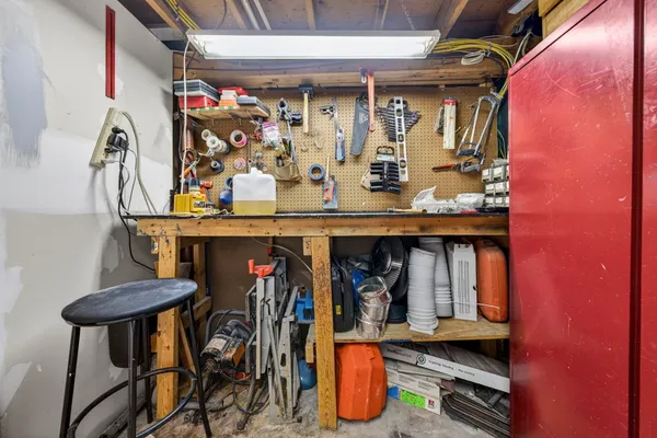 $686,000 | 42 Marianna Road, Salem, NH 03079