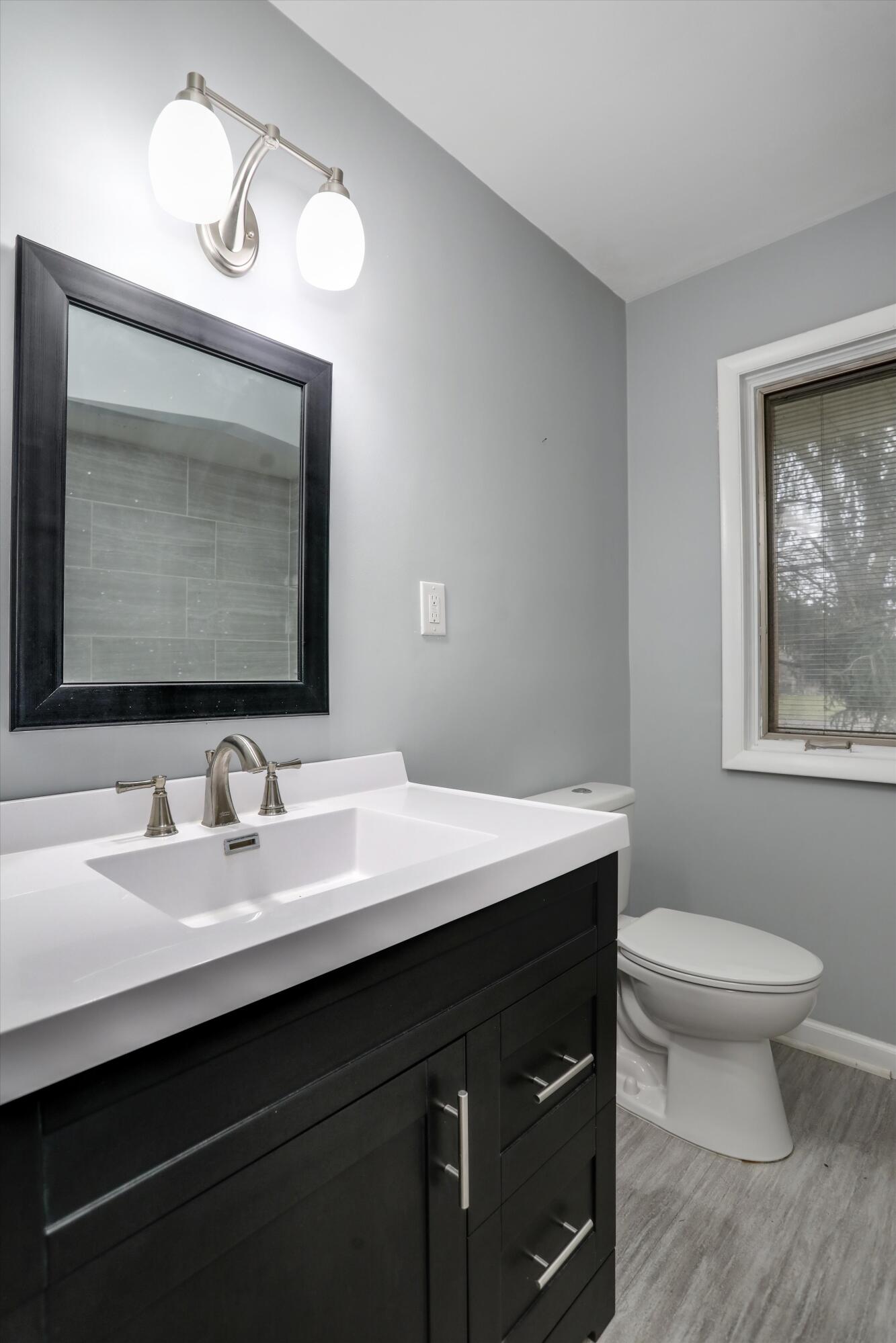 125 Barrington Road Bloomfield Hills, MI 48302 - Photo 30 of 38 29-125 Barrington Rd Bloomfield Twp 024