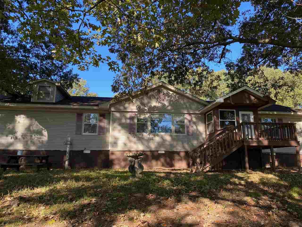 577 South Circle Road Memphis, TN 38127 - Photo 1 of 19 House, lake, pond, old barn, and 31.72+/- beautiful acres.