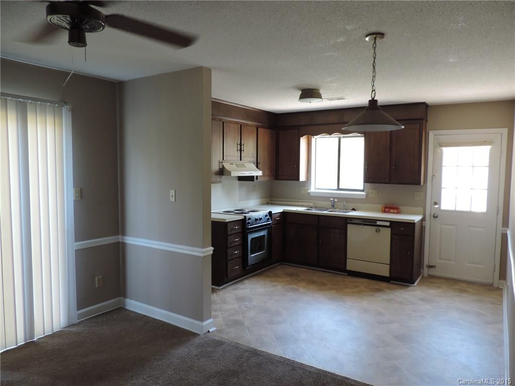 7515 Bradgate Road Charlotte, NC 28217 - Photo 3 of 15 Gallery Image 3