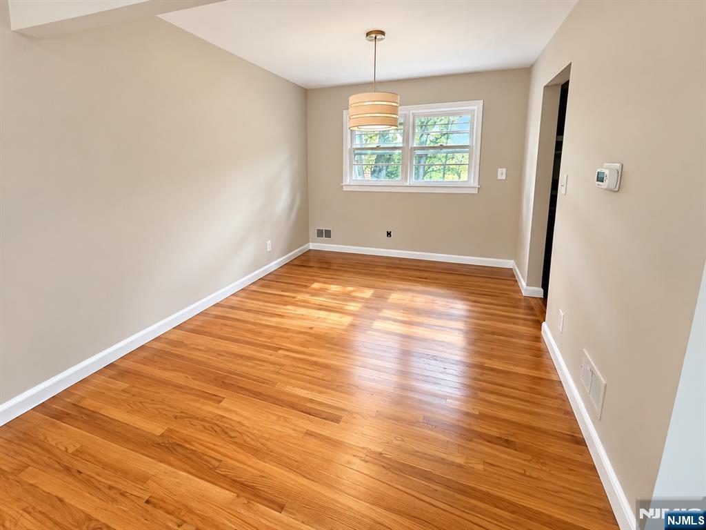 201 Davis Avenue Hackensack, NJ 07601 - Photo 4 of 23 Gallery Image 4