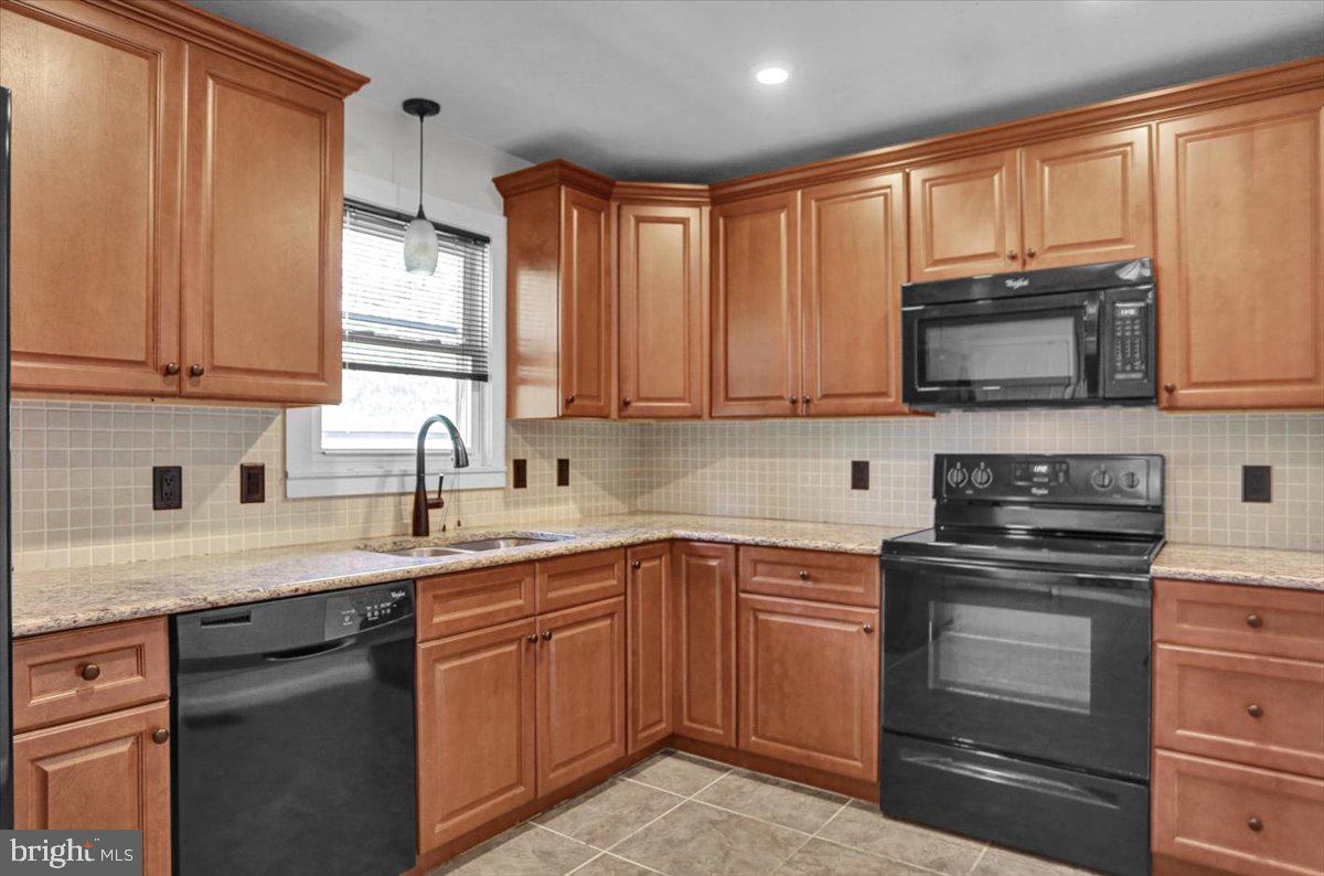 15 Cherrywood Road Reading, PA 19610 - Photo 8 of 25 Gallery Image 8