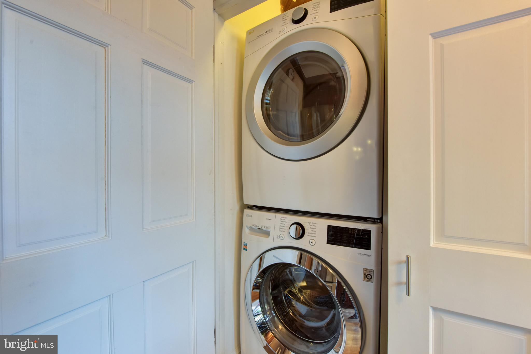 430 11th Street Southeast Washington, DC 20003 - Photo 16 of 31 W/D main level off kitchen